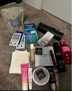 mix of women’s products (mainly makeup)