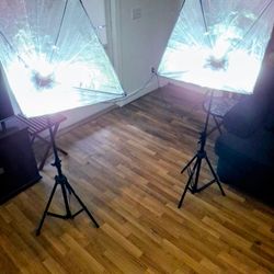 2 Studio Lights 