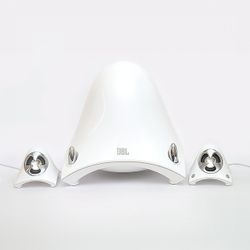 JBL CREATURE III　ホワイト 1x1_1200x1200_highres-white-