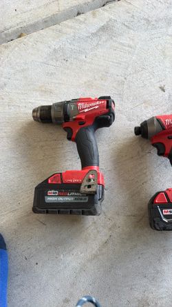 Milwaukee 18v Hammer drill and impact driver