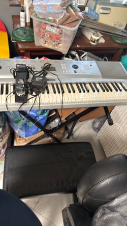 Piano portable grand Dax-220