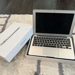 Apple MacBook Air 11.6” Excellent Condition