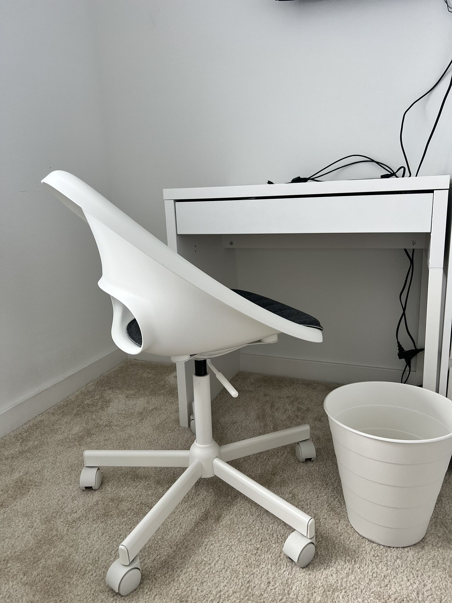 IKEA Office set - MICKE Desk + LOBERGET Chair + FNISS Trash Can