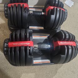 2 Bowflex Adjustable Dumbbells 