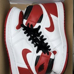 Jordan 1 Heritage Size 5.5 Mens