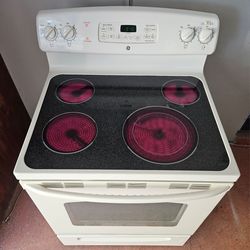 💥🔆🔥☆GE☆🔥🔆💥 Bisque Glass Top Stove in Great Condition