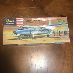 F-27 Fairchild Propjet Transport Model aircraft by Revell
