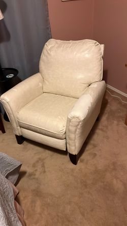 Chair FREE: Re-Upholster Project