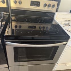 Frigidaire Electric Range