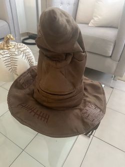 Harry Potter Sorcerer talking hat