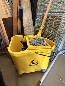 Industrial Mop And Bucket With Wringer And Wheels