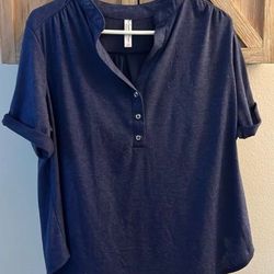 1X PERSEPTION WOMANS NAVY BLUE TOP