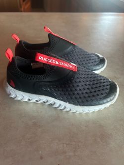 12c boys swim/water shoes
