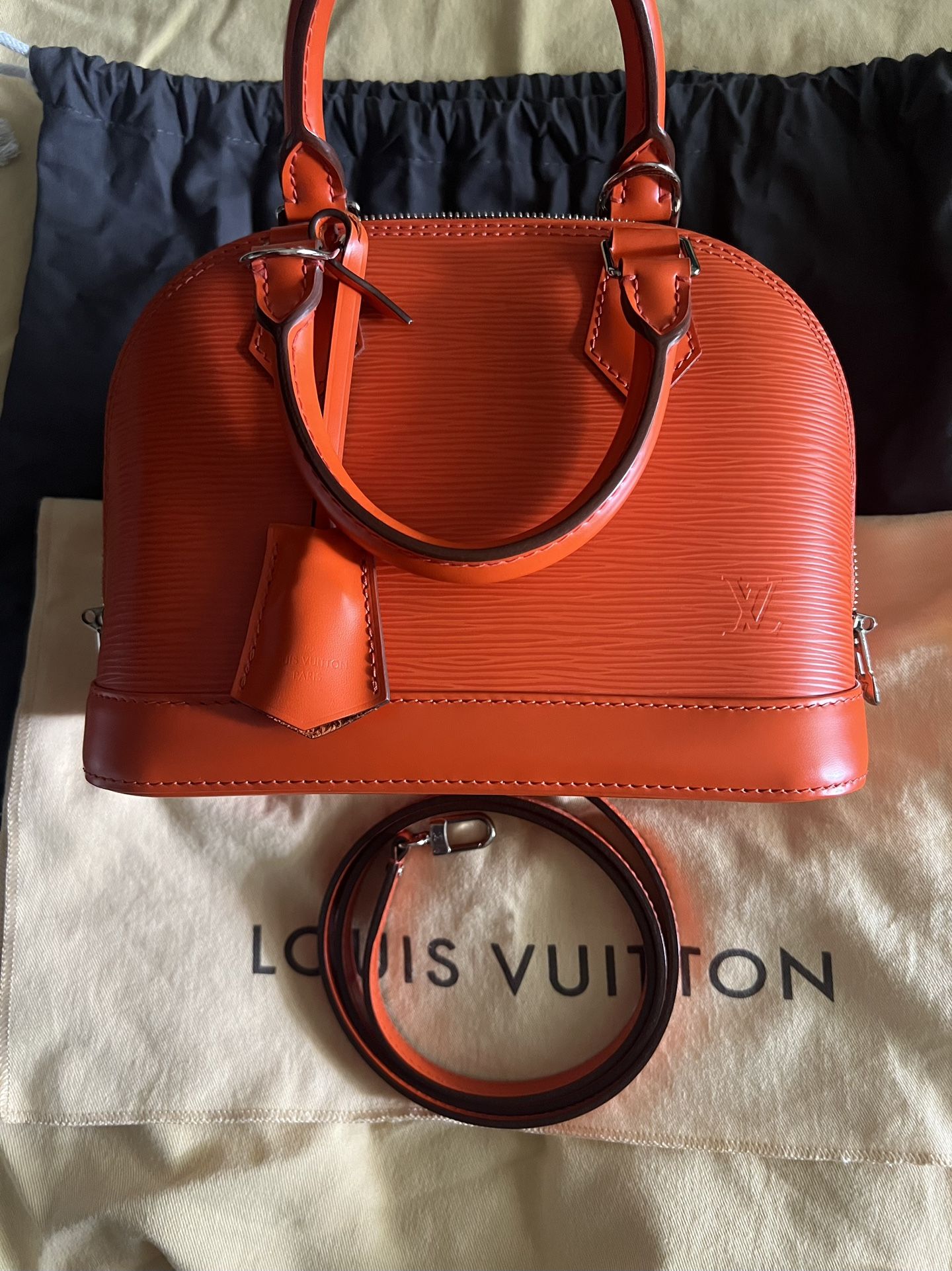 Authentic Epi Louis Vuitton Alma BB