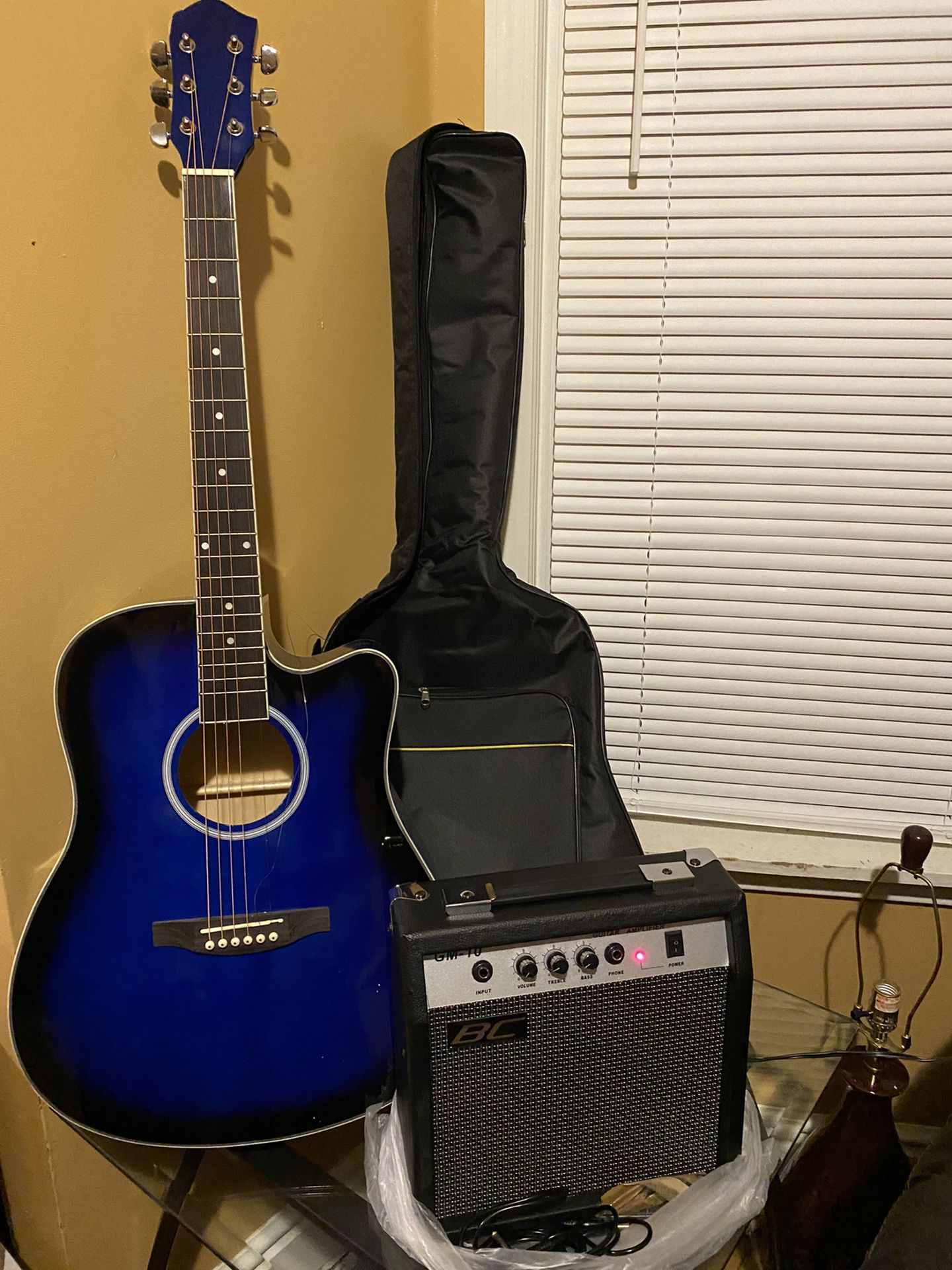 Electric Guitar with Amp and Case