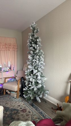 Once Used Christmas Tree Prelit 7ft