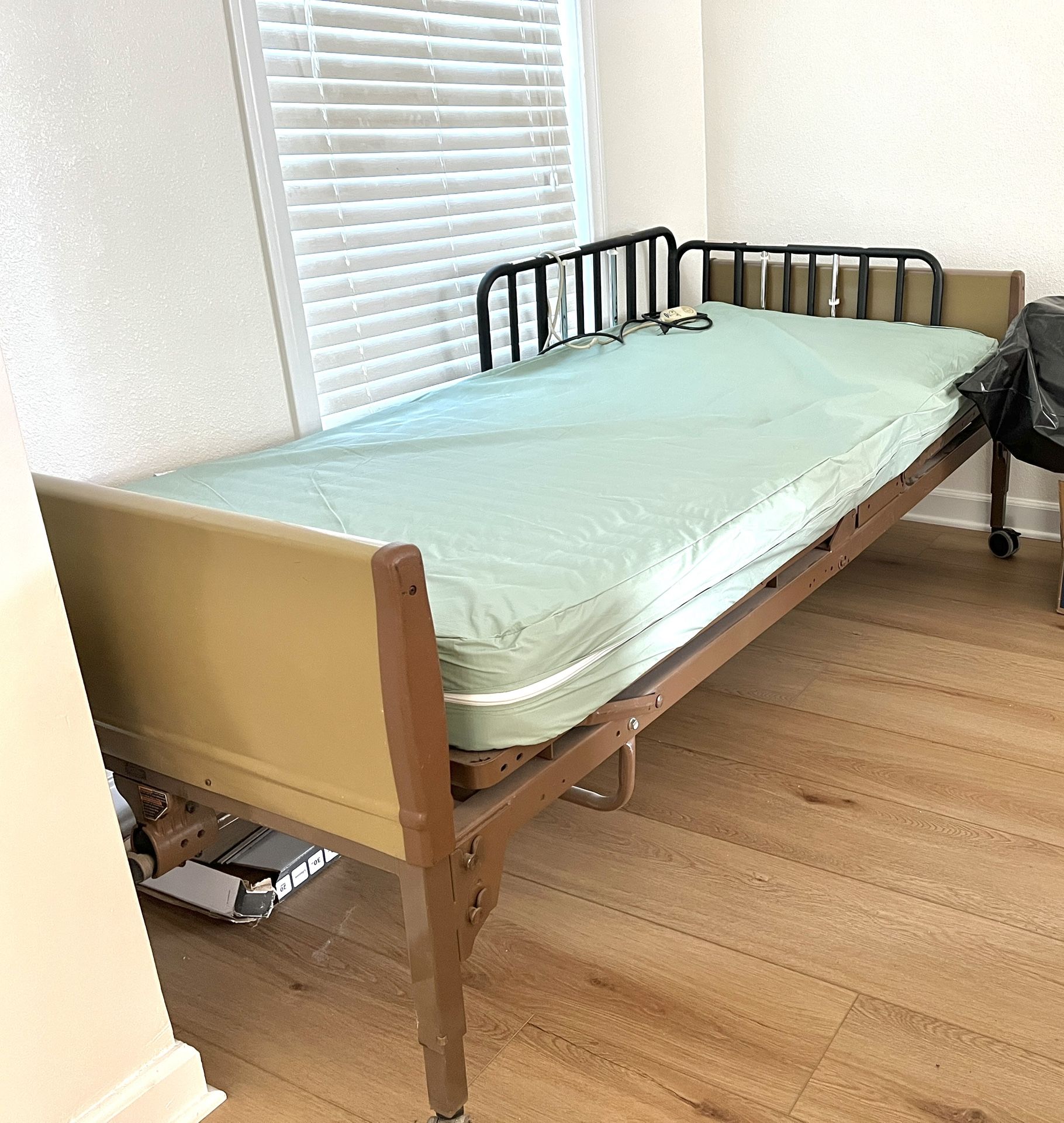Medical Inclining Twin Bed