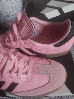 Men's sneakers
