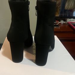 Boots Size  #8 Women 