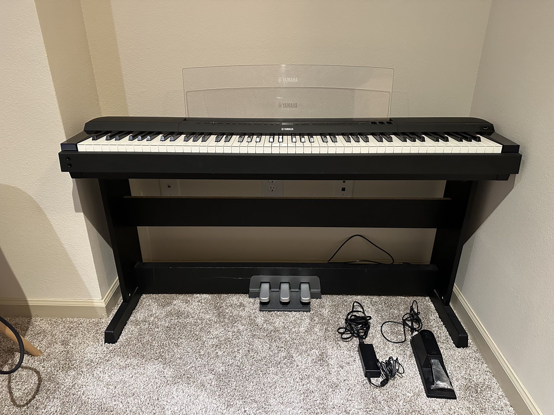 NEW Yamaha P-255 Portable Digital Piano
