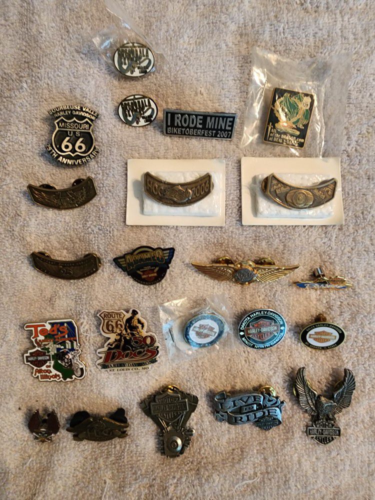 Lot of 21 Harley Davidson and Motorcycle Related Pins