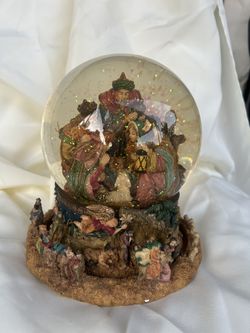 Classic Old Snow Globe