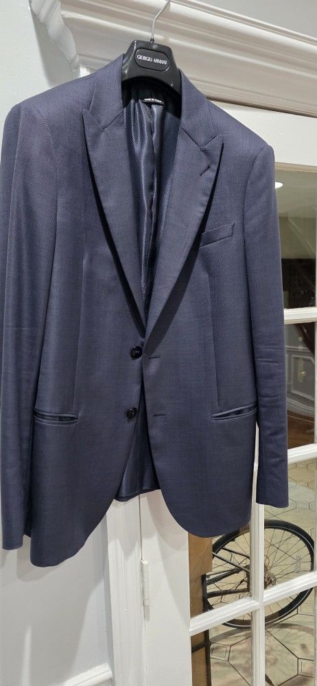 Giorgio Armani Peak Lapel Blazer