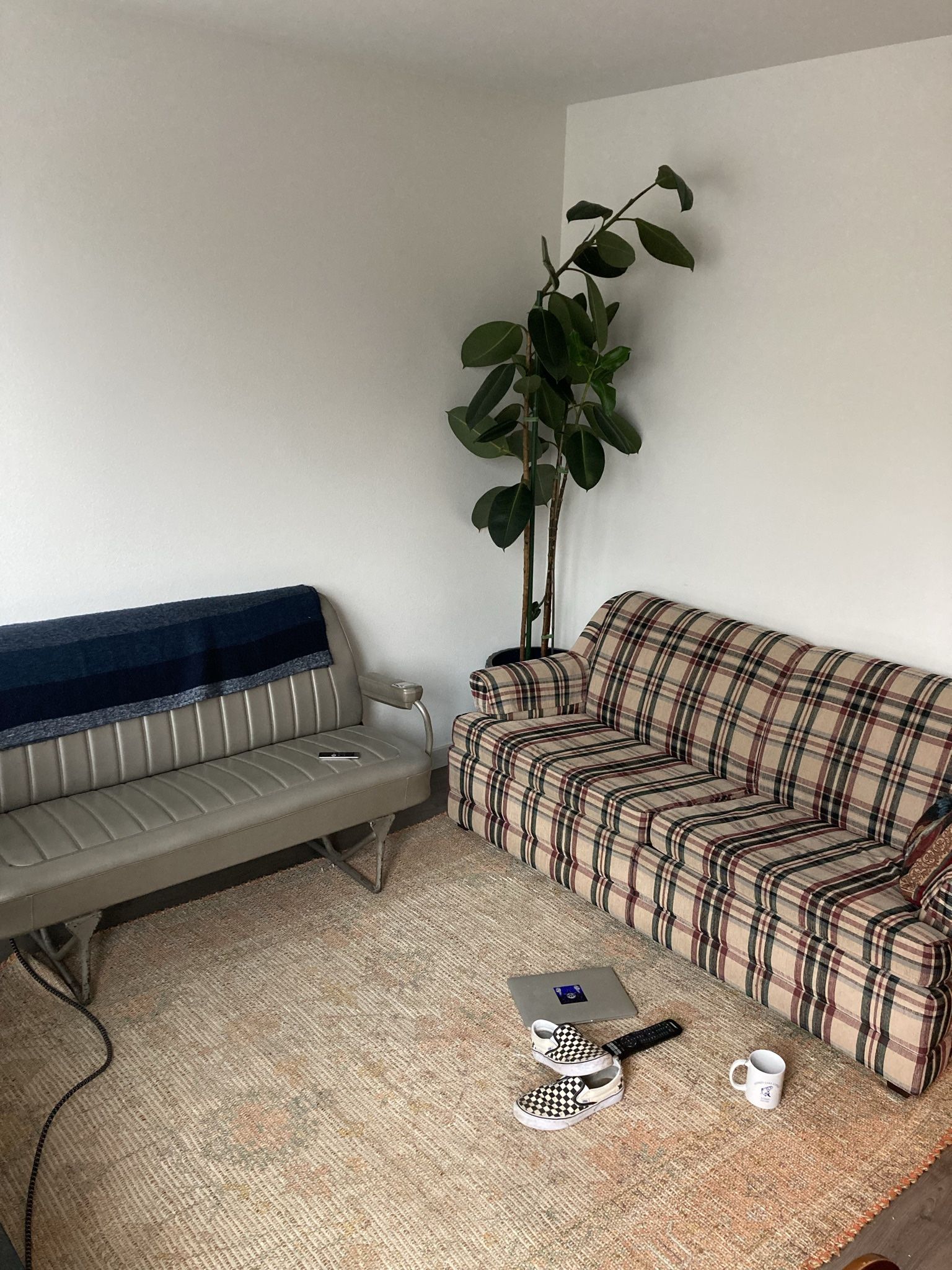 Plaid Couch - Queen Size Pull-Out