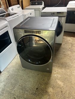 Whirlpool - 7.4 Cu. Ft. Stackable Electric Dryer