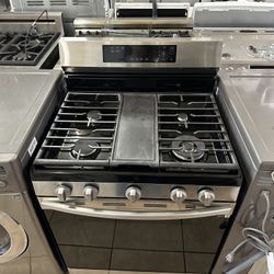Freestanding Gas Smart Range 5 Burners, 6.0 Cu. Ft. Capacity Samsung