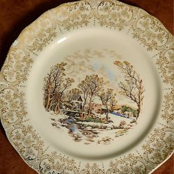 VINTAGE CURRIER & IVES 22K VINTAGE 22k GOLD TRIMMED.  MONARCH DINNER PLATE