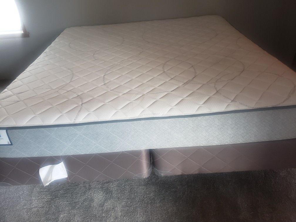 King size Mattress, Box Spring