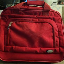 OLYMPIA Deluxe Travel ROLLING LUGGAGE OverNighter Bag w/Wheels Perfect Condition