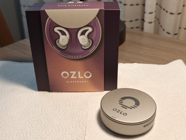 Ozlo Sleepbuds + Case, Fully Sanitized, Left Bud Shorter Battery
