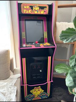 Ms. Pac-Man Arcade1Up Cabinet – Excellent Condition!