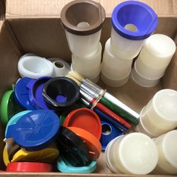 PAINT CUPS WITH colorful LIDS, For Children