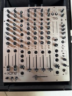 Allen & Heath Xone:96 DJ Mixer & Flight Case — Excellent Condition