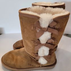 Koolaburra boots by UGG