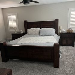7 Piece Hard Wood King Bedroom Set 
