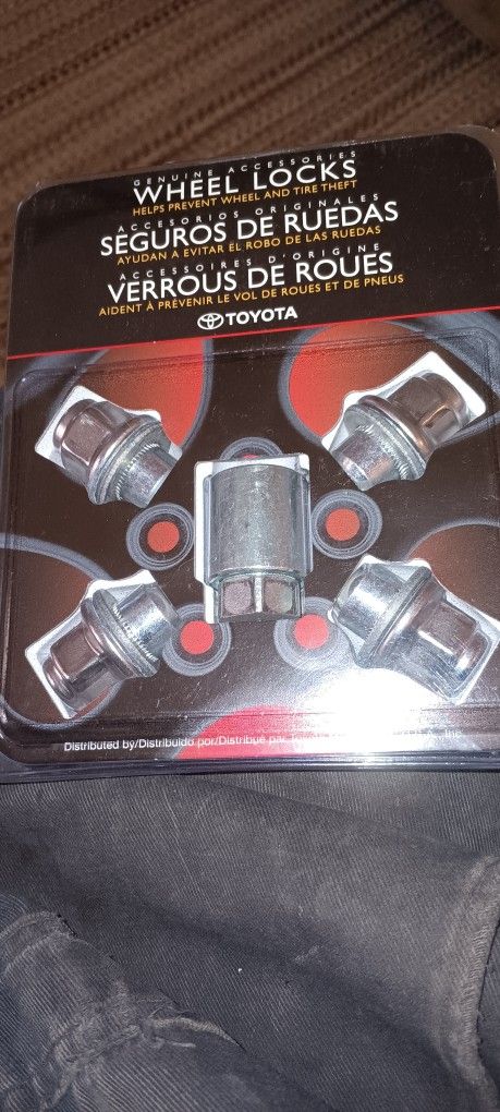 Toyota Wheel Locks