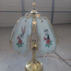 Looney Toones Vinatage Antique Lamp