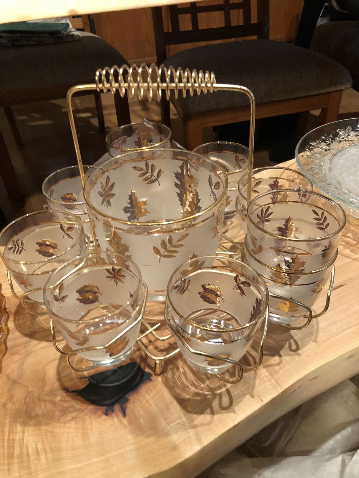 Vintage Libbey Gold Leaf Bar Set With Carrier