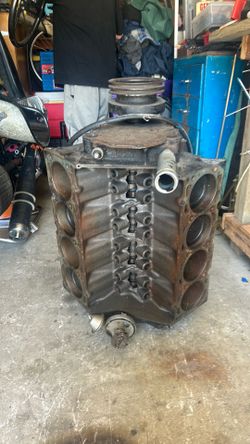 Oldsmobile 455cu. jet boat engine block