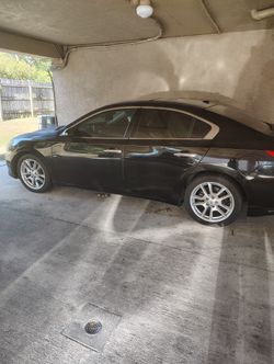 Nissan Maxima 2010