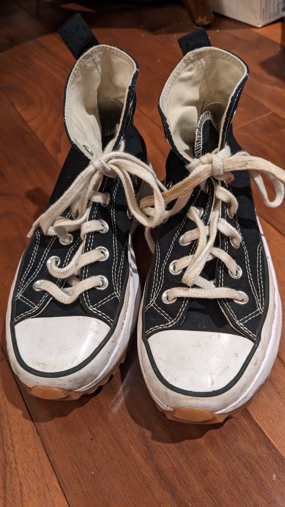 Converse Chuck Taylor In Excellent Condition, Looks Like Never Worn