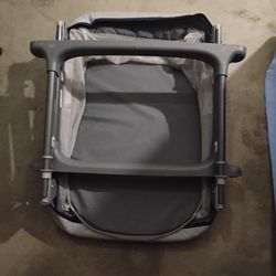 $20 Collapsible Baby Bassinet Perfect Condition Serious Buyers Only Local Pickup Fcfs