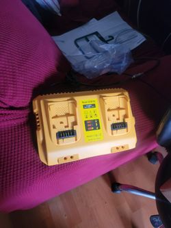 Dewalt Charger Fast Double 12..14..20 Y 60 Volts