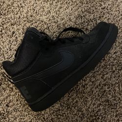 Nike Shoes , Girls Size 5.5