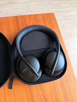 Bose 700 - Noise Cancelling Headphones