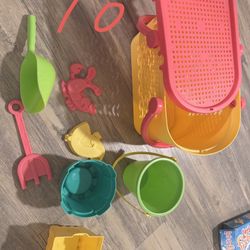 Beach Toys, Sand Toys Set Kids Sandbox Toys Includes Water Wheel Beach Tool Kit Bucket Watering Can Molds Sand Toys Mesh Bag for Travel, Beac